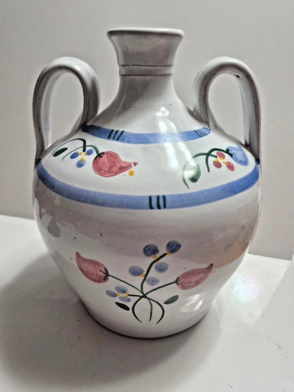 Secla Portugal hand painted clay pottery Urn vase 8" signed